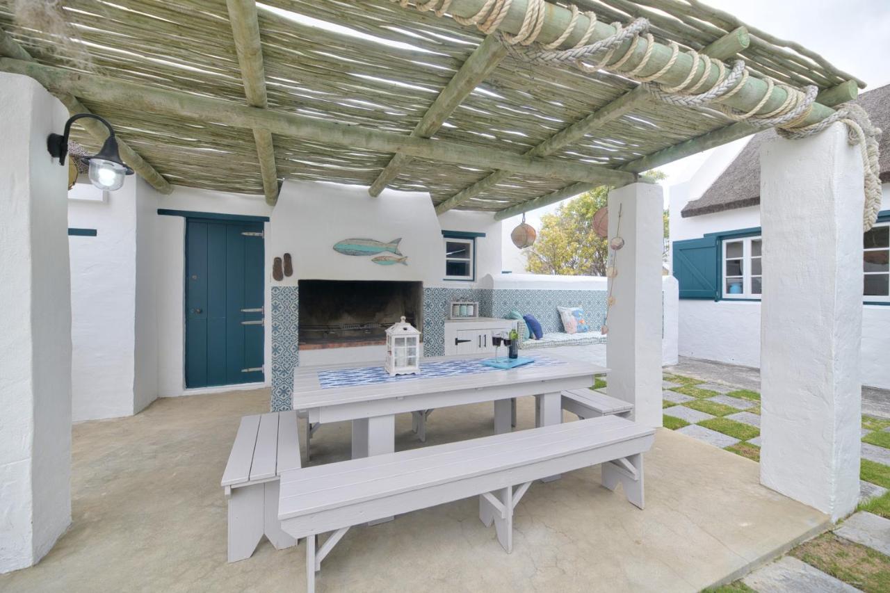 Zuidste Huisie Fisherman'S Cottage สตรุยส์บาย ภายนอก รูปภาพ