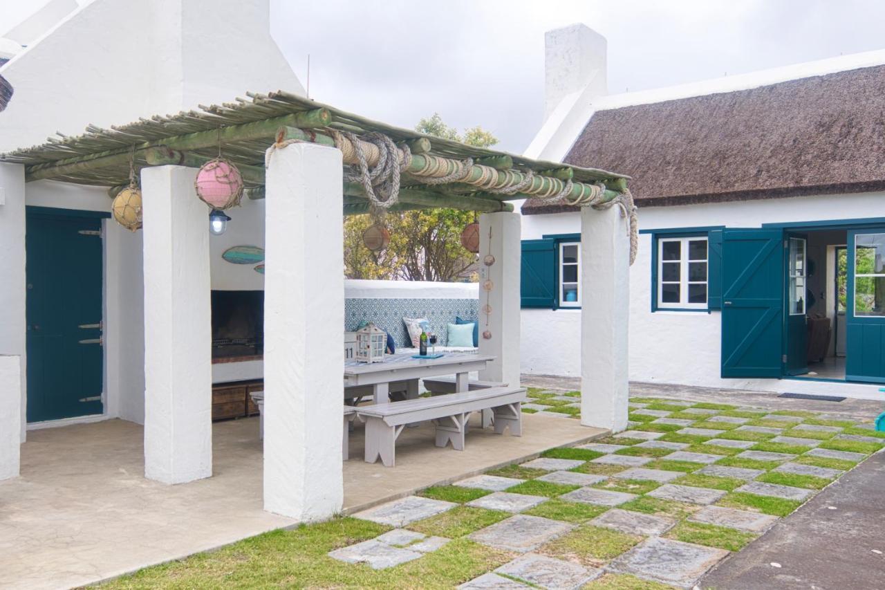 Zuidste Huisie Fisherman'S Cottage สตรุยส์บาย ภายนอก รูปภาพ